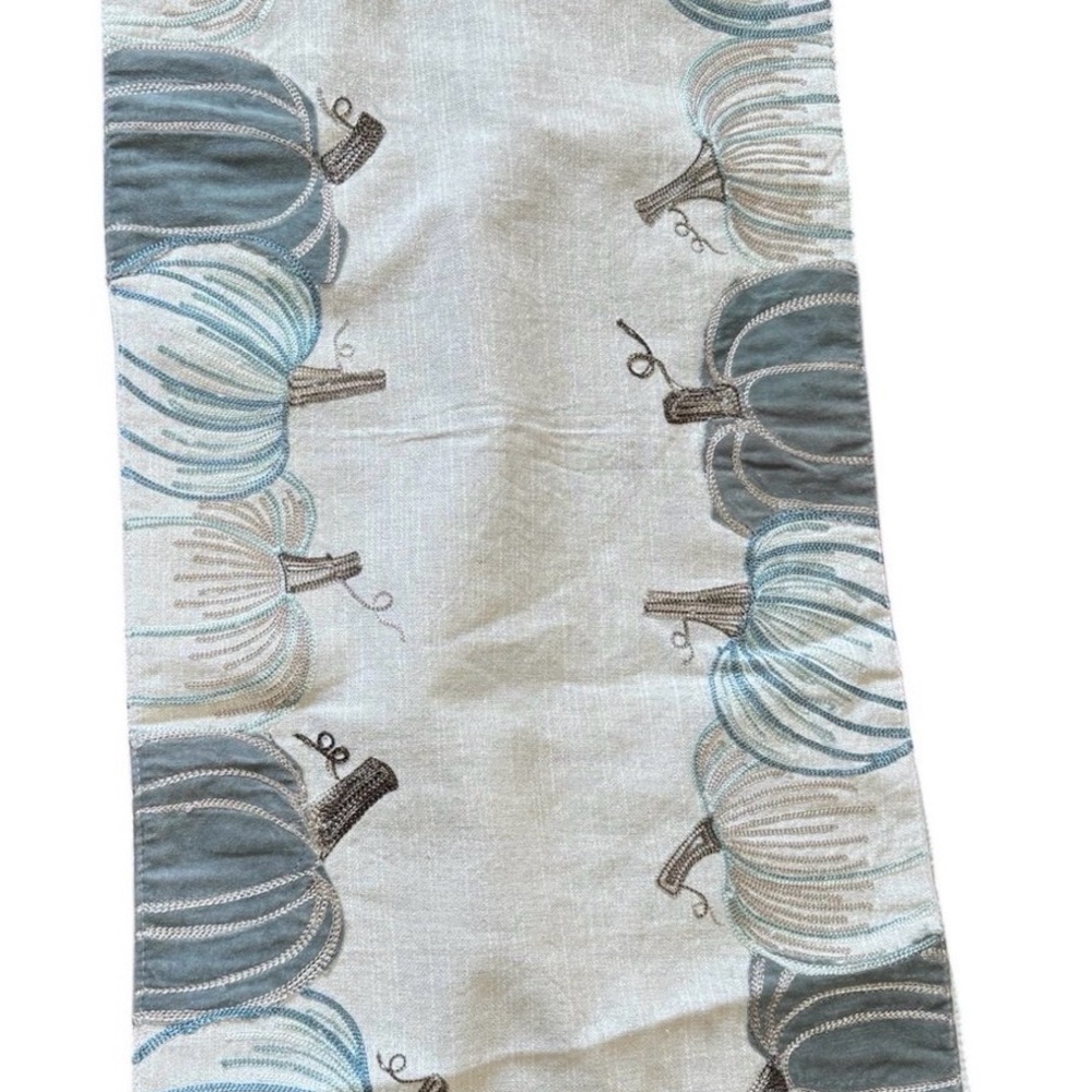 Nicole Miller Pumpkin Patterned Table Runner